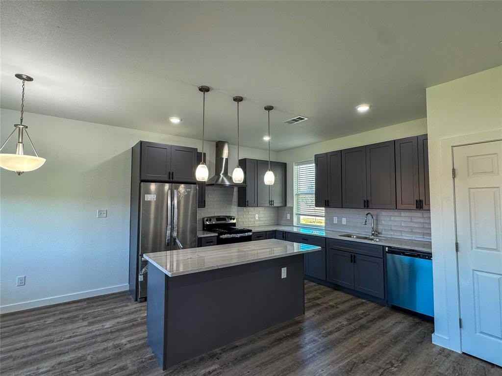 Lacy Ln - Photo 5 of 17