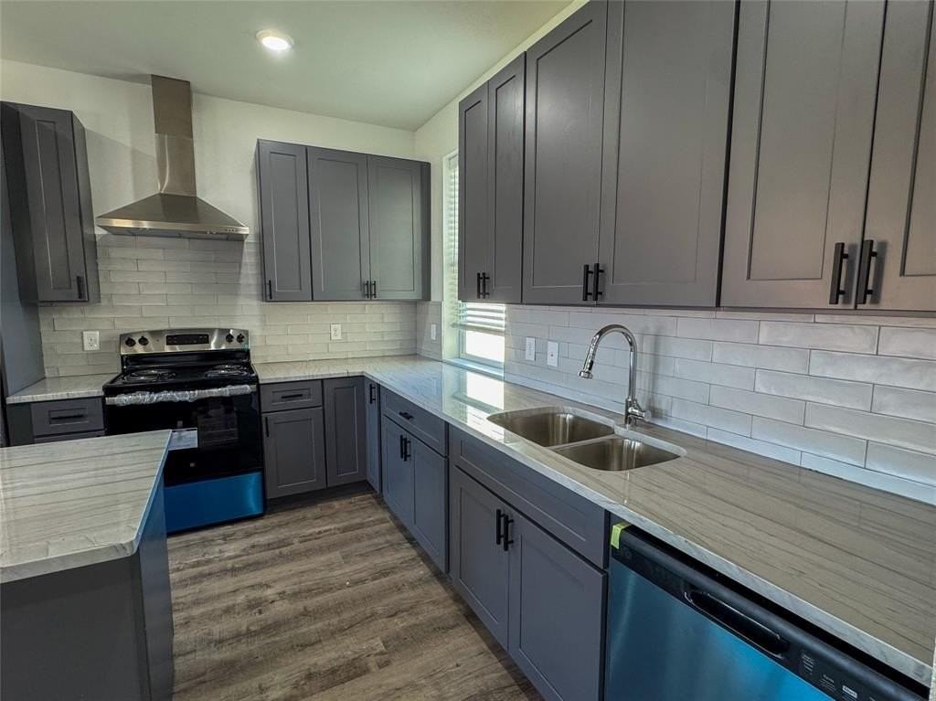 Lacy Ln - Photo 6 of 17