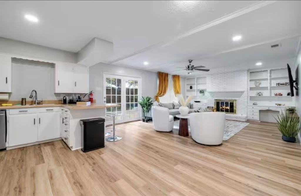 9005 Villa Park Cir - Photo 4 of 30