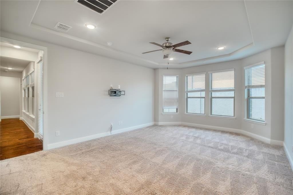 1404 Brent Knoll Dr - Photo 4 of 15