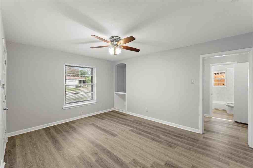 1406 Ridgeview St - Photo 5 of 16