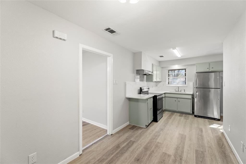 1406 Ridgeview St - Photo 6 of 16