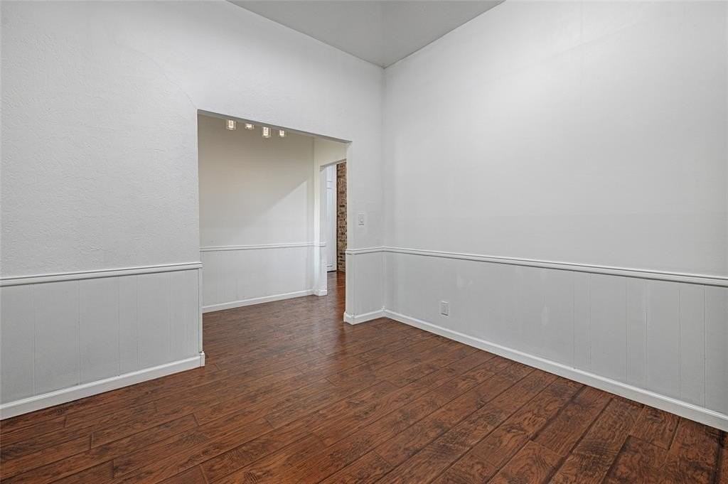 5021 Andover Dr - Photo 7 of 40