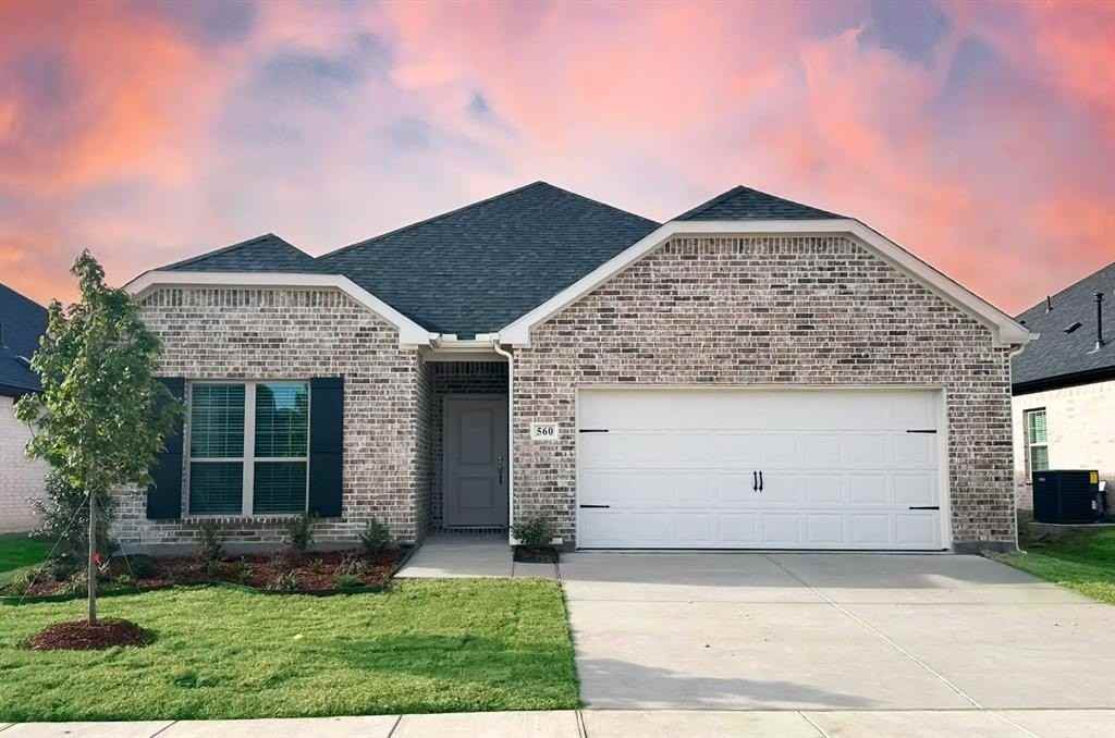 560 Oak Creek Dr - Photo 3 of 22