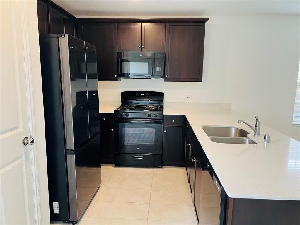 3401 Harper St - Photo 3 of 20