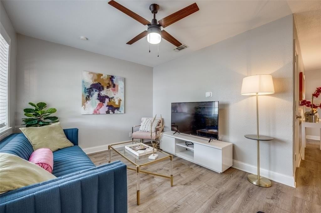 1224 W Hunt St #1222 - Photo 3 of 23