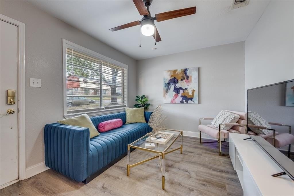 1224 W Hunt St #1222 - Photo 4 of 23