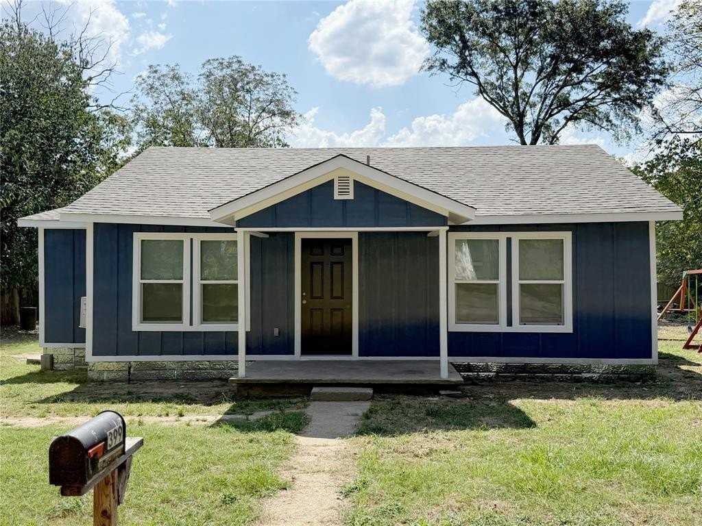 399 W Blackbourn St - Photo 2 of 17