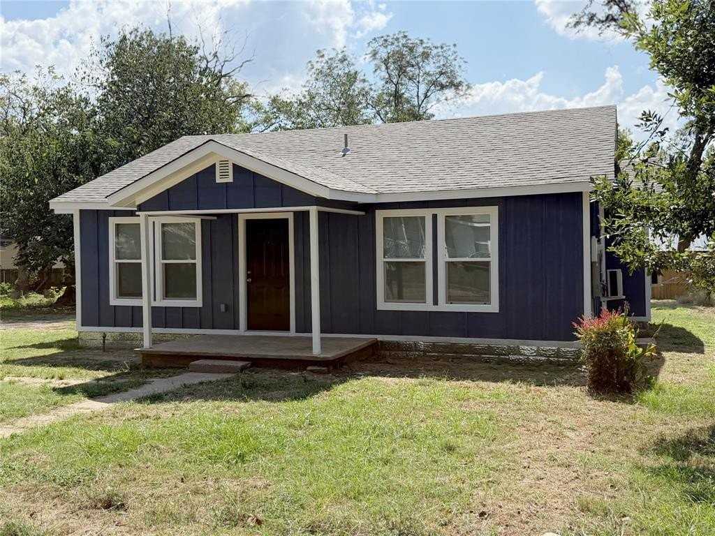 399 W Blackbourn St - Photo 3 of 17