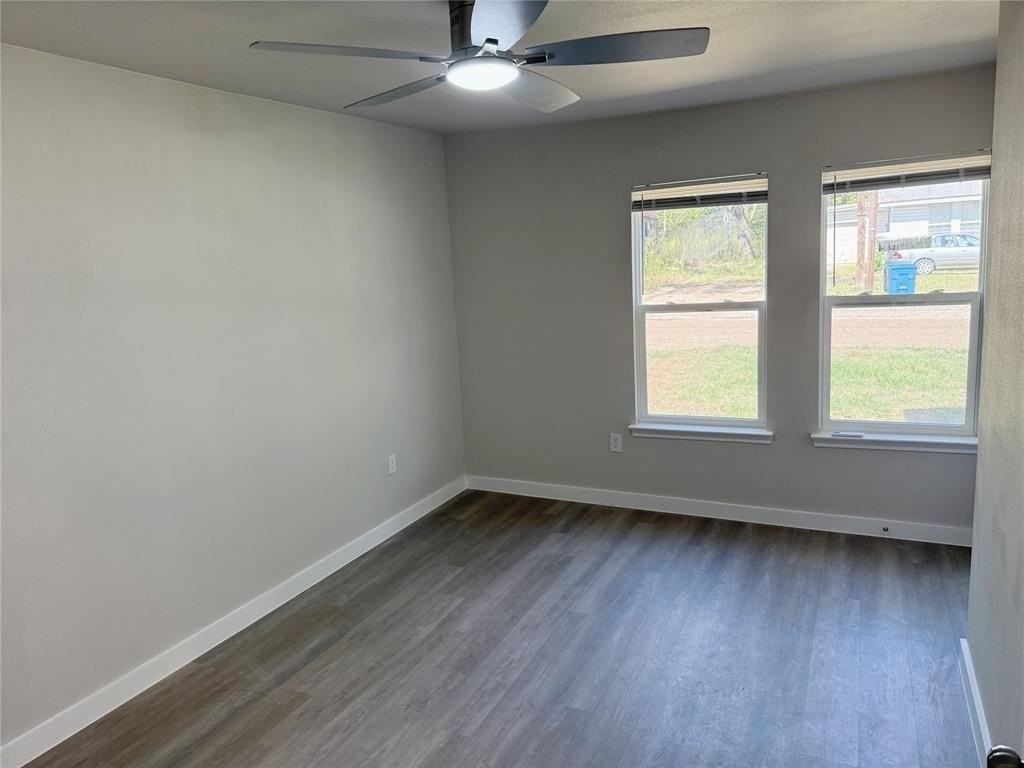 399 W Blackbourn St - Photo 5 of 17