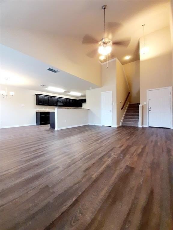 712 River Hill Ln - Photo 3 of 20