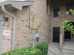 1163 Sophia St - Photo 3 of 18