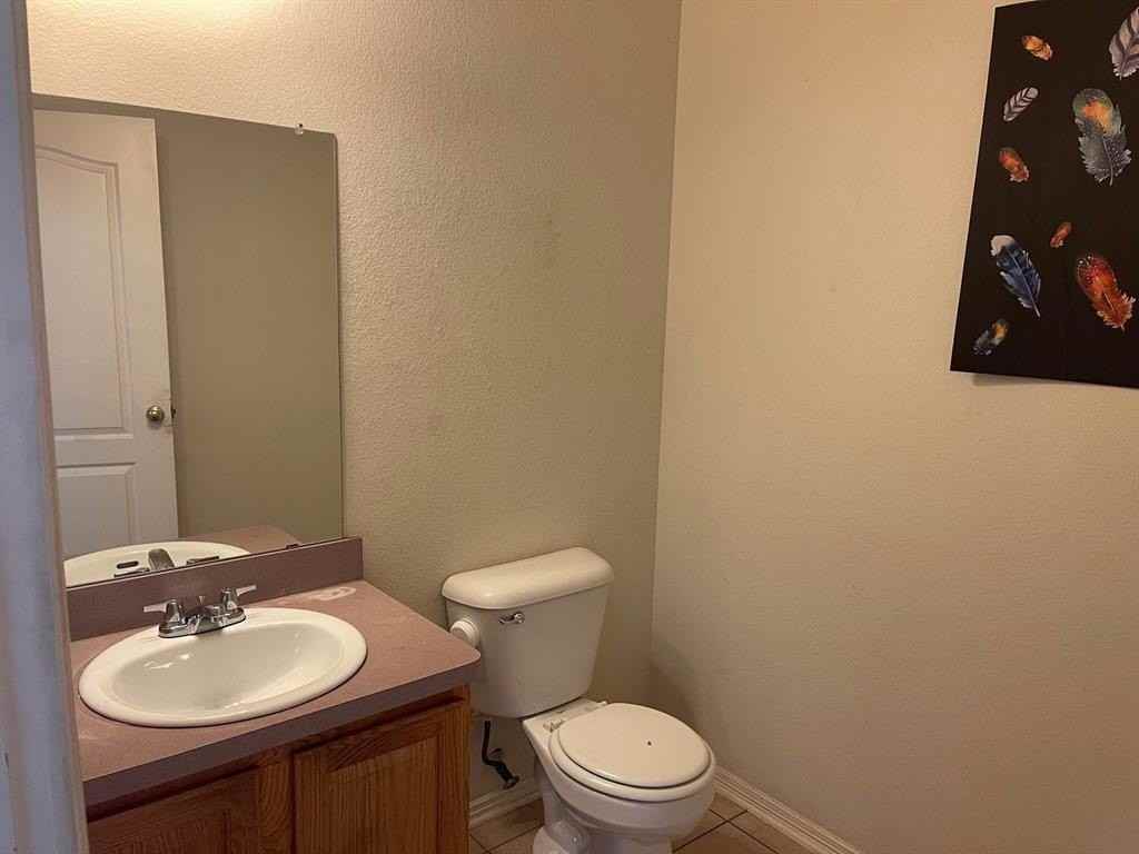 412 Central Park Dr #C - Photo 4 of 10