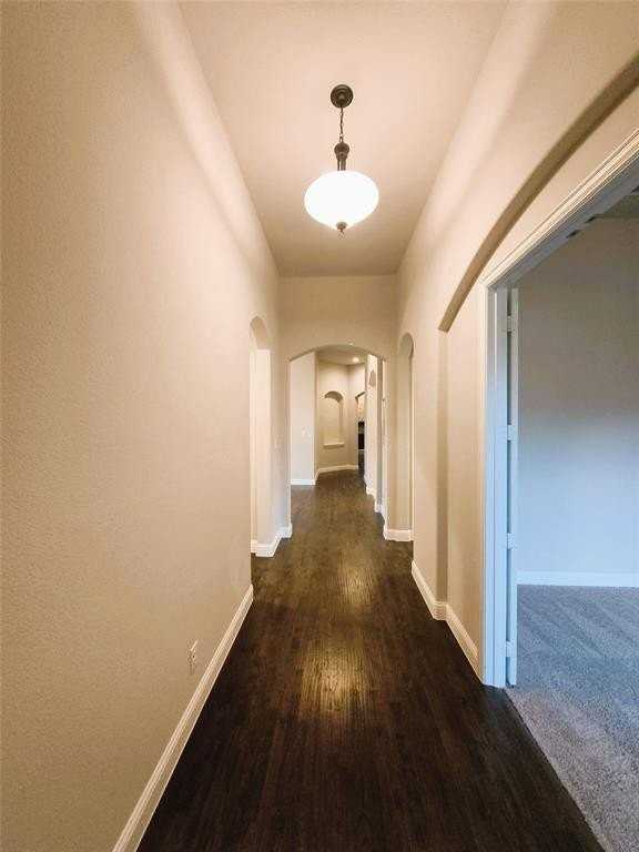 1616 Silla Drive - Photo 3 of 32