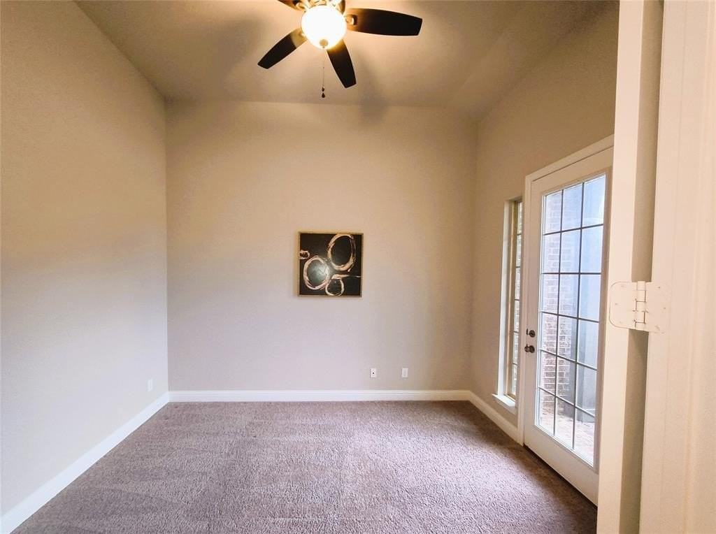 1616 Silla Drive - Photo 5 of 32