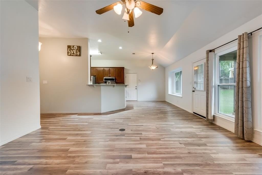 106 S 3rd Ave - Photo 5 of 30