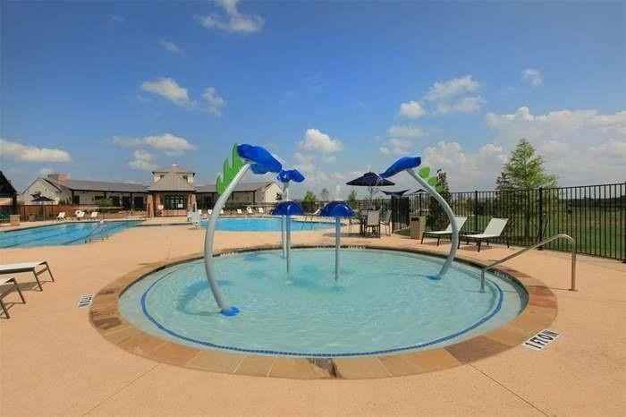 2226 Nightgrove Cir - Photo 4 of 19