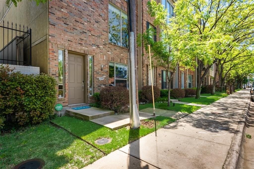 2718 Floyd St - Photo 3 of 25