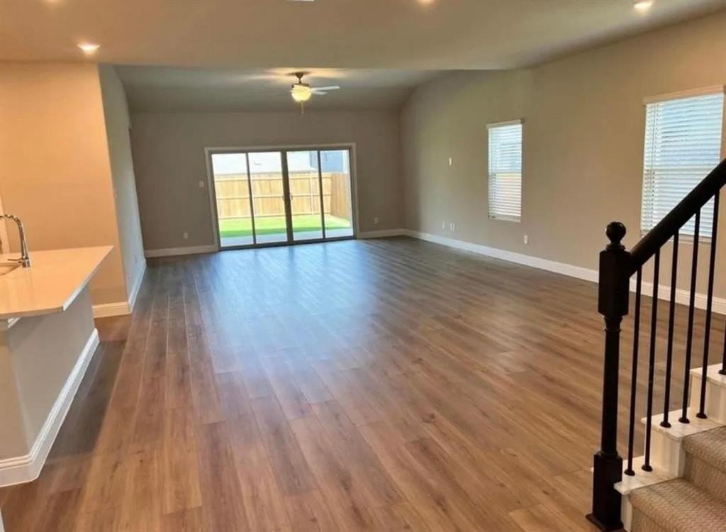 1510 Crystal Valley Way - Photo 4 of 24