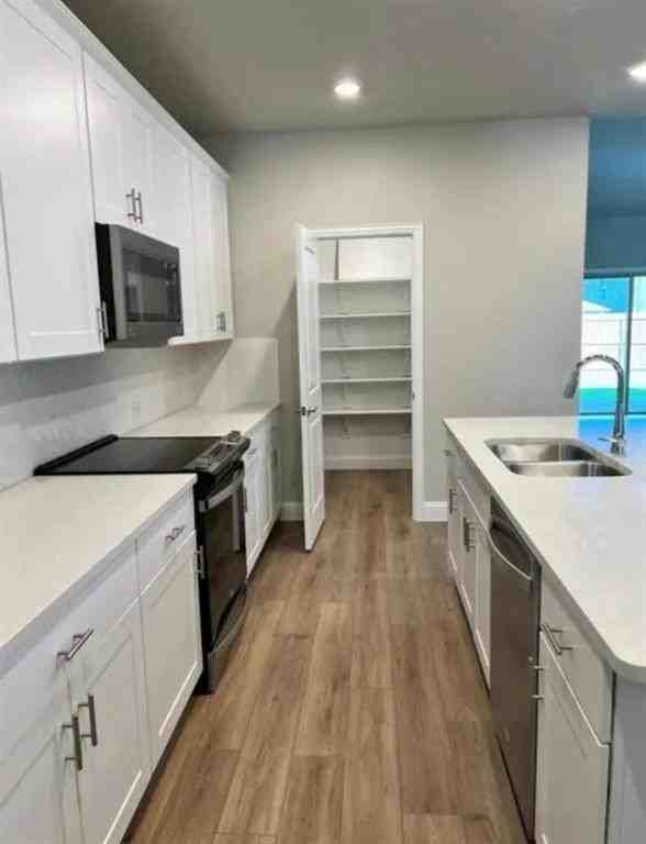 1510 Crystal Valley Way - Photo 7 of 24