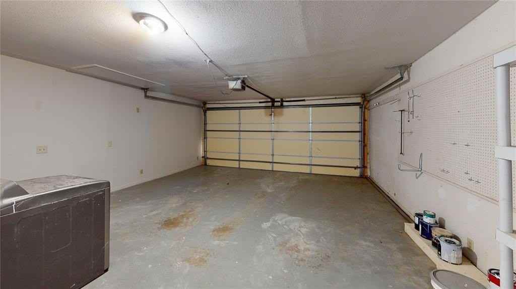 7941 County Road 574 - Photo 7 of 28