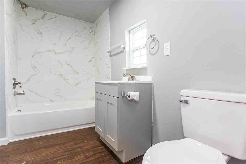 300 S 3rd St - Photo 7 of 14