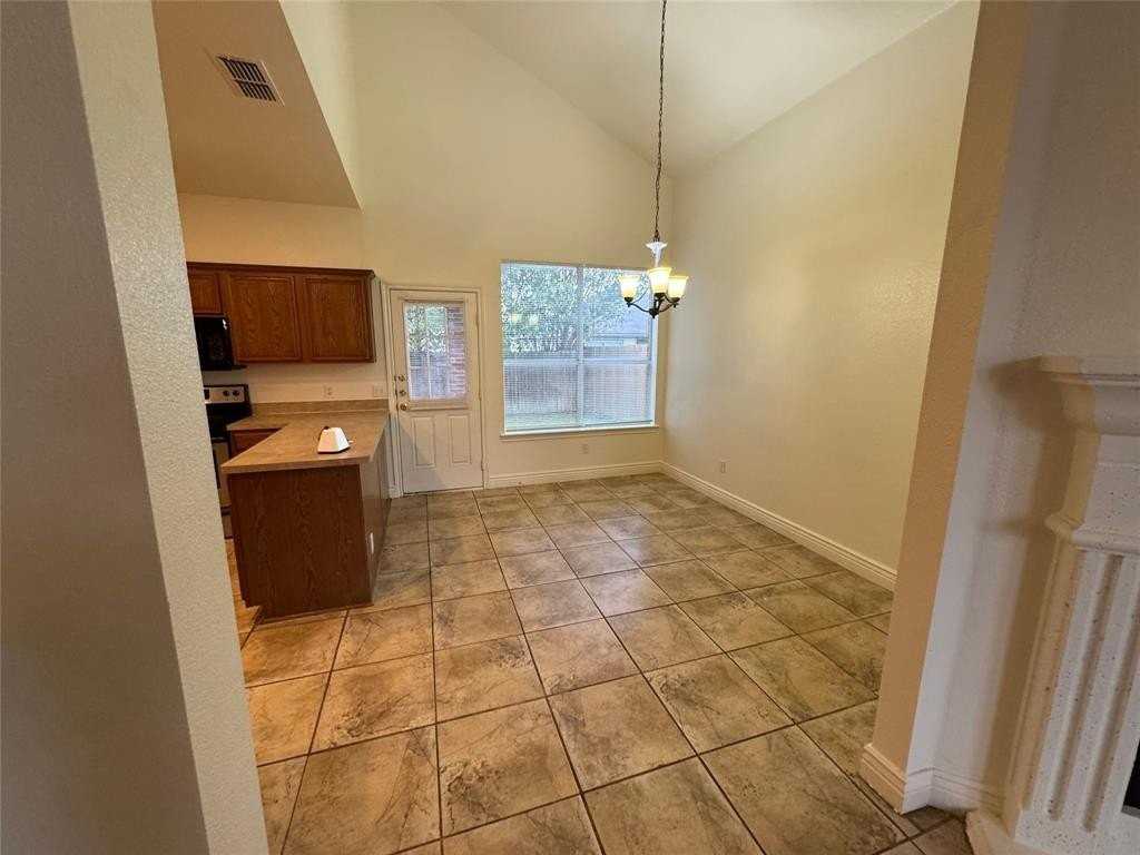 8213 Three Bars Dr - Photo 7 of 36