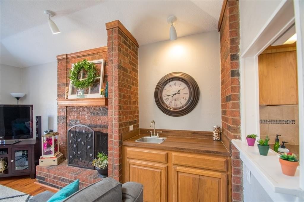 2611 Brandywyne Dr - Photo 5 of 23