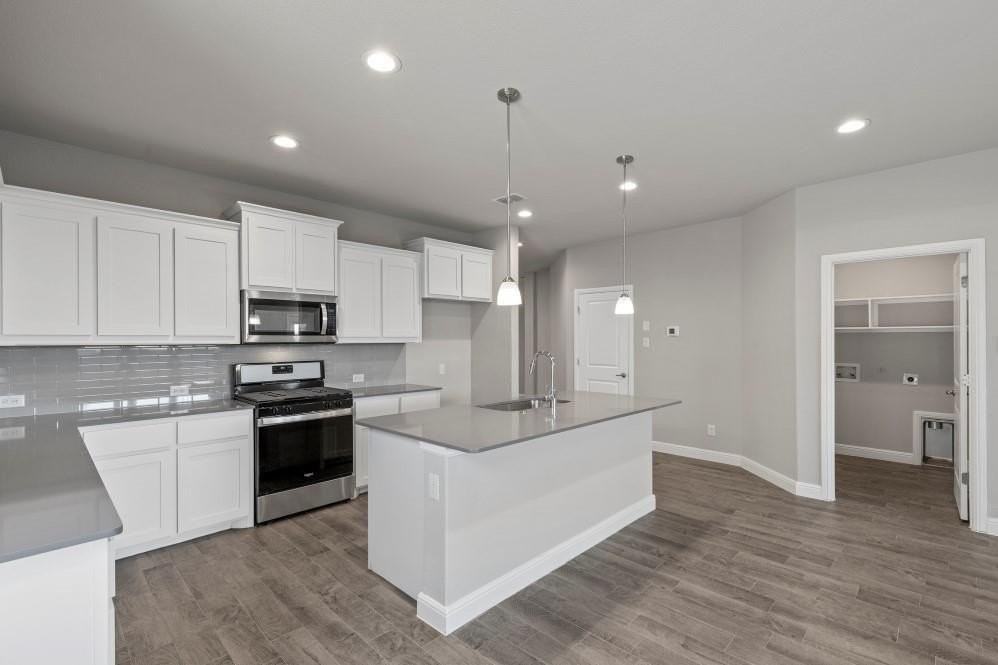 15529 Balham Pass - Photo 4 of 35