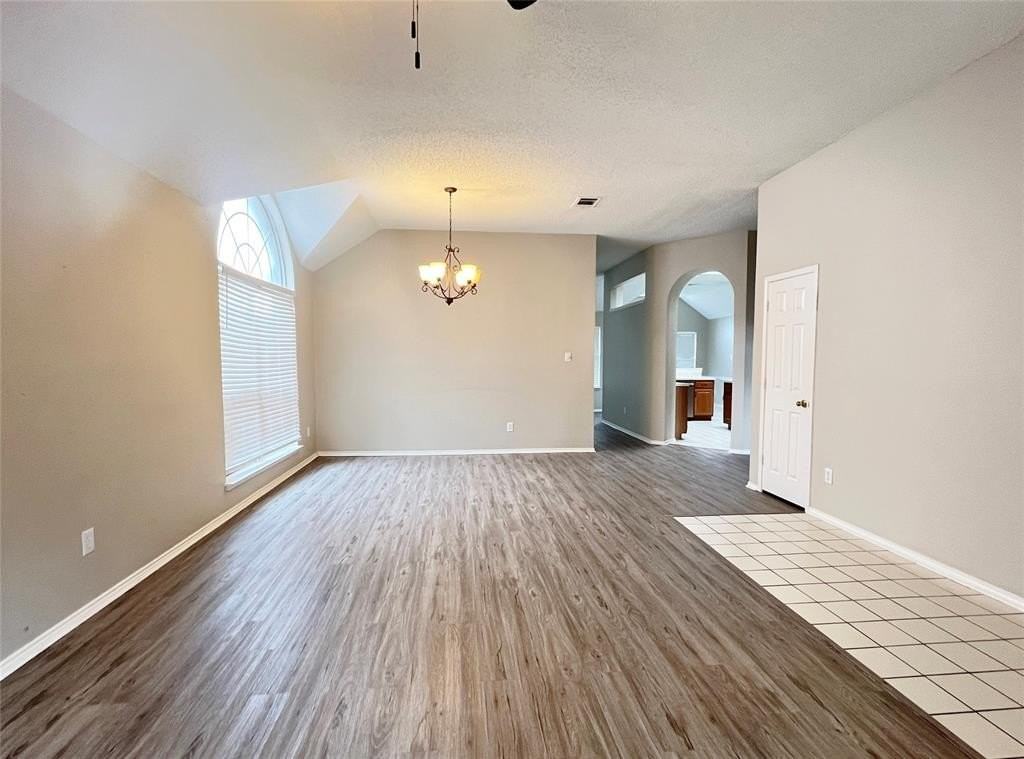 15 Heritage Way - Photo 3 of 18