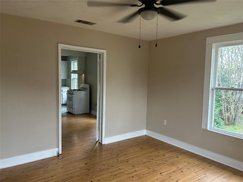 603 N Brazos St - Photo 4 of 8