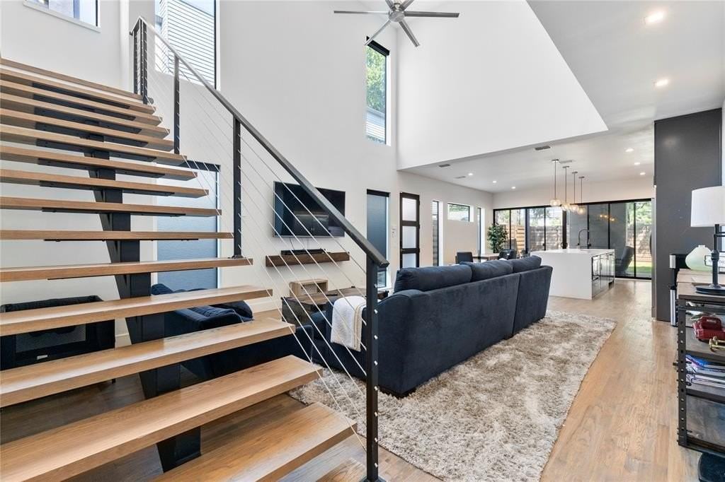 4639 Coles Manor Place - Photo 5 of 37