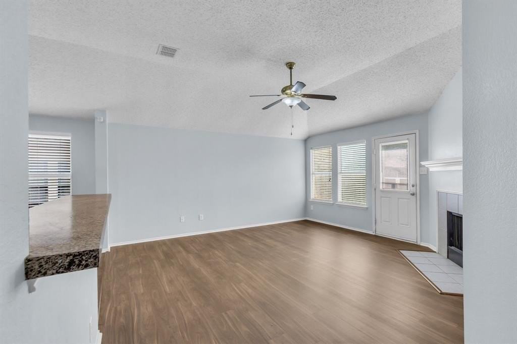 1111 Cumberland Dr - Photo 4 of 26