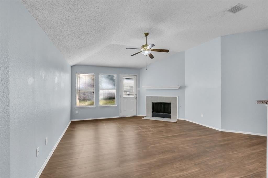 1111 Cumberland Dr - Photo 5 of 26