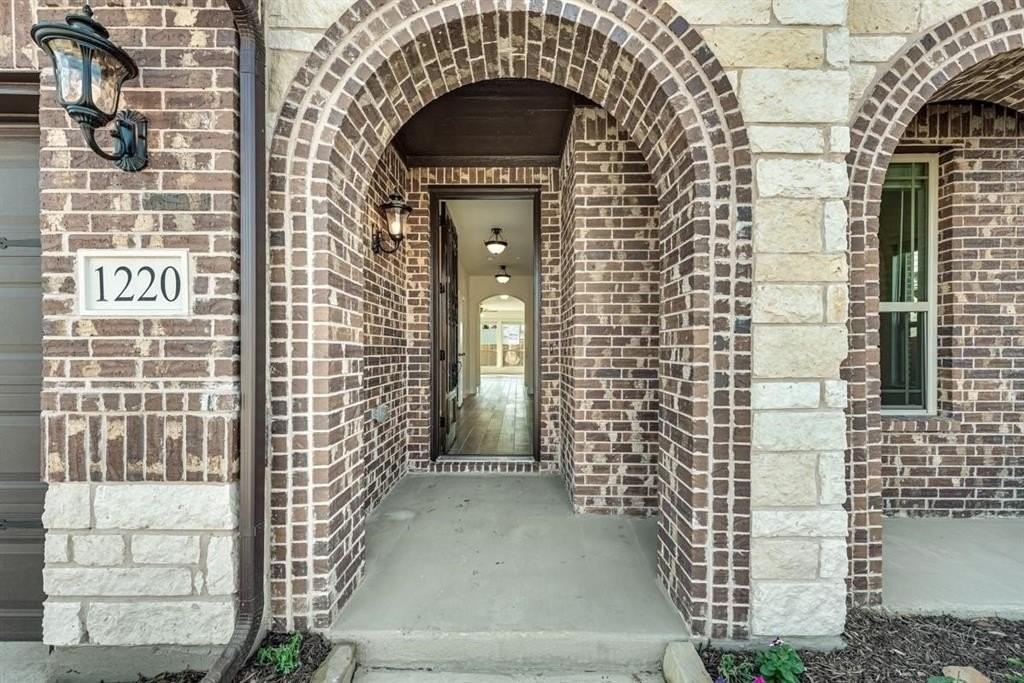 1220 Arrowwood Drive - Photo 6 of 38