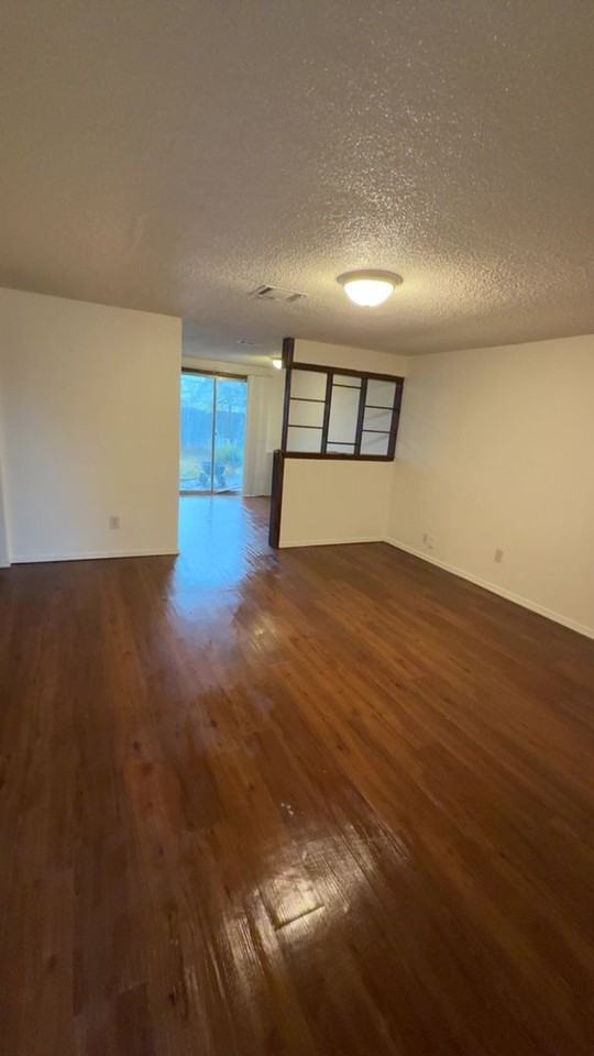 8511 South Drexel Place