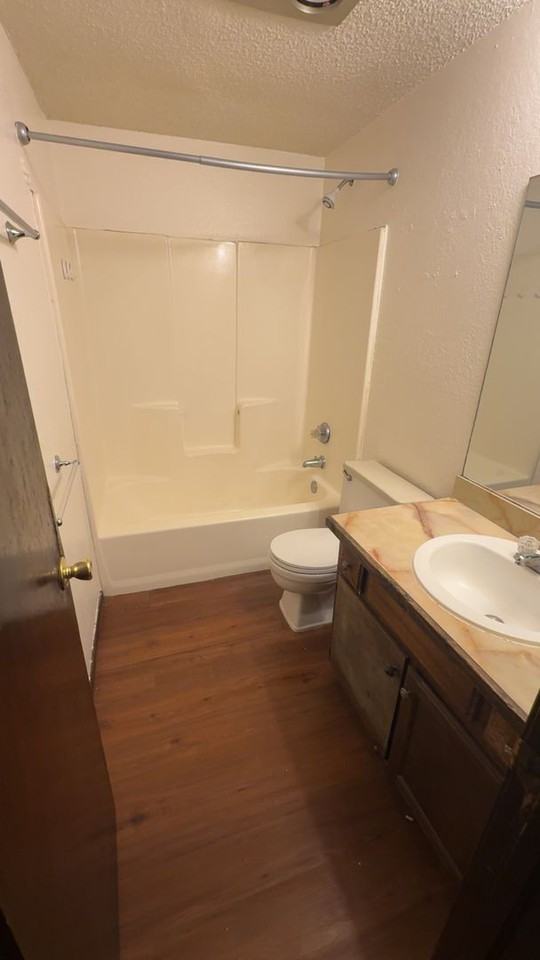 8511 South Drexel Place - Photo 5 of 5