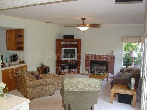104 Fahey Ct - Photo 2 of 27