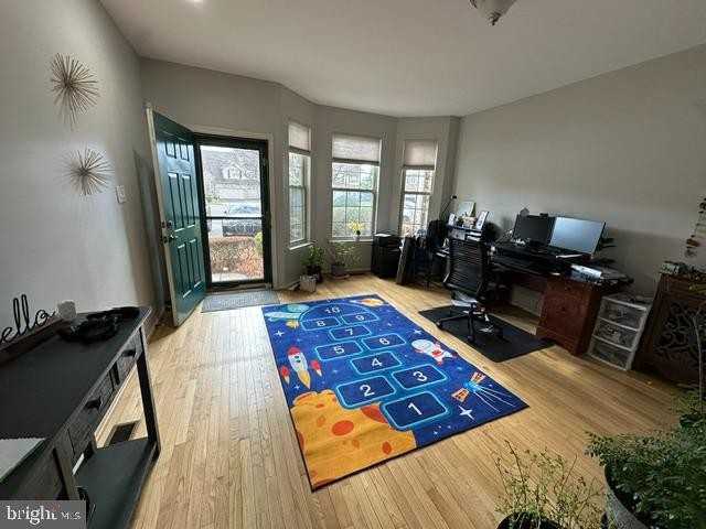 5128 Barness Court - Photo 4 of 27