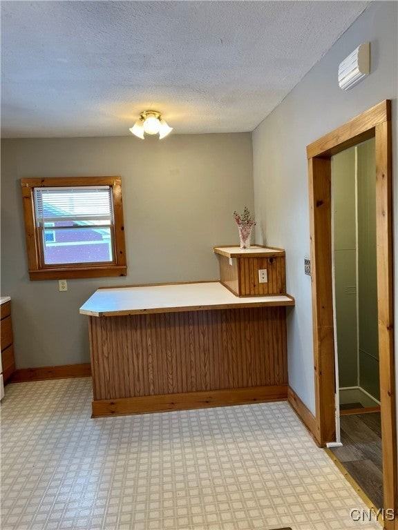 1962 Middle Road - Photo 4 of 10