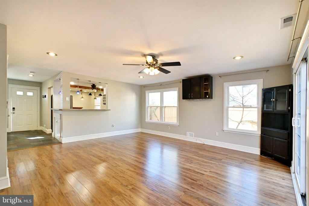 59 Wyndmoor Drive - Photo 3 of 30