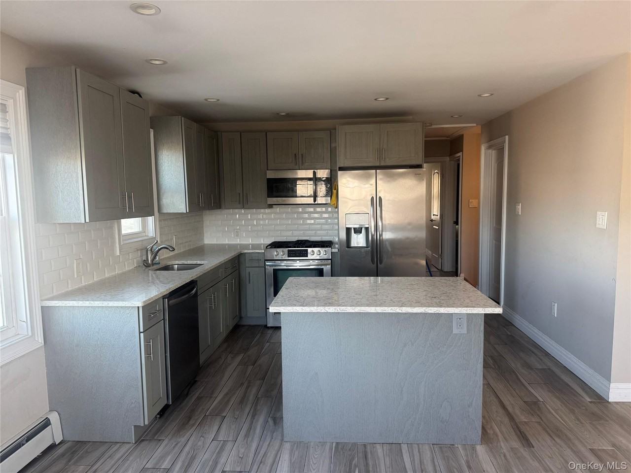 614 Monroe Blvd - Photo 4 of 14