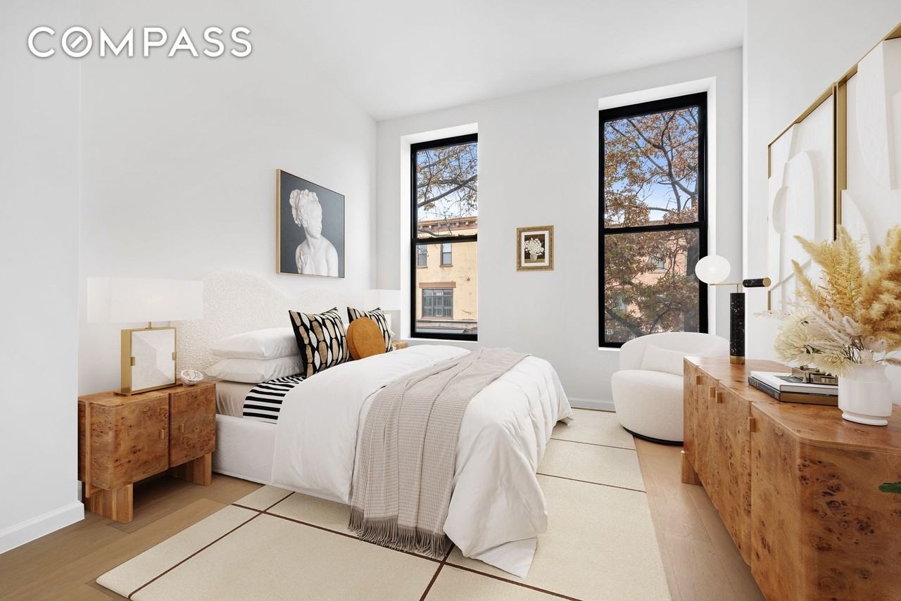 317 Court St #2 - Photo 5 of 13