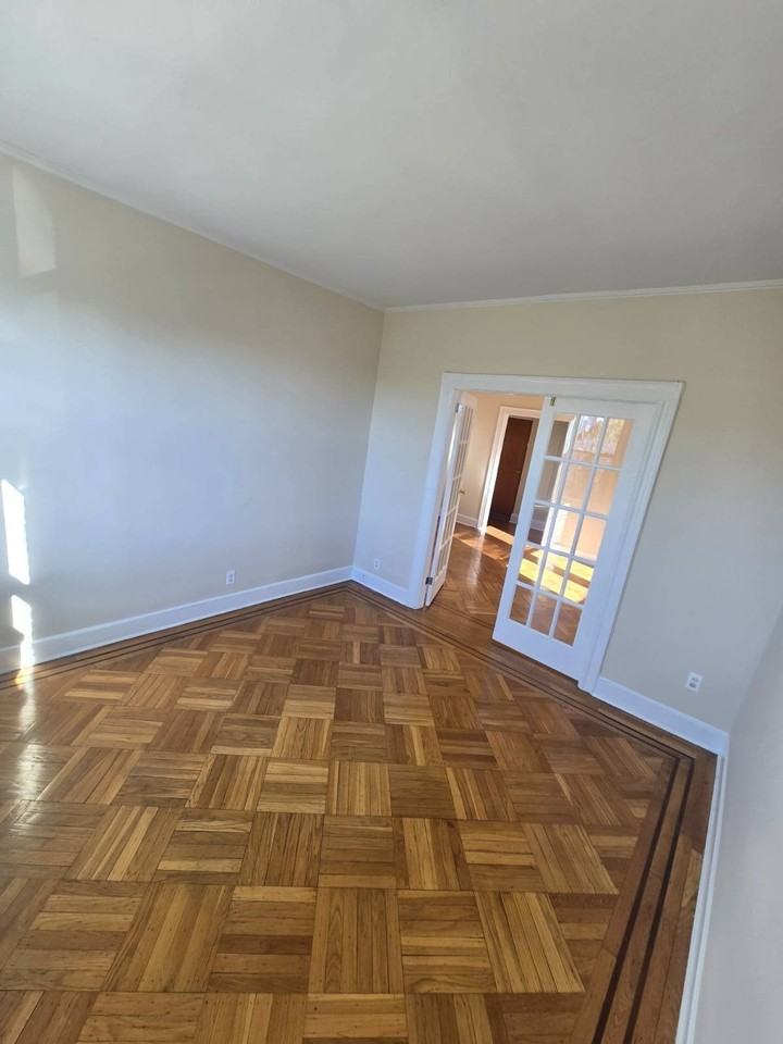 5120 47th St - Photo 4 of 11