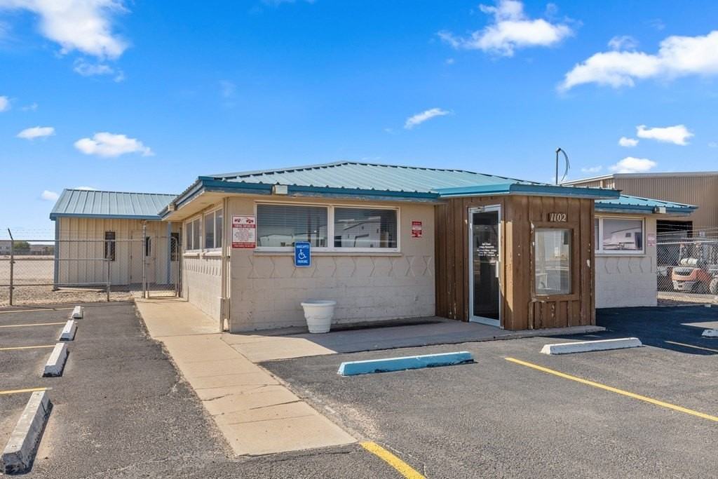 1102 S Grandview Ave - Photo 7 of 33