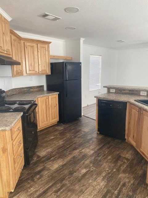 913 Sw 1st St - Photo 2 of 12