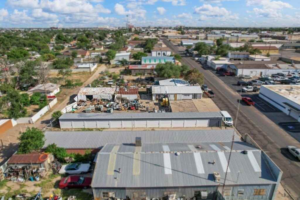 2114 N Jackson Ave - Photo 3 of 19