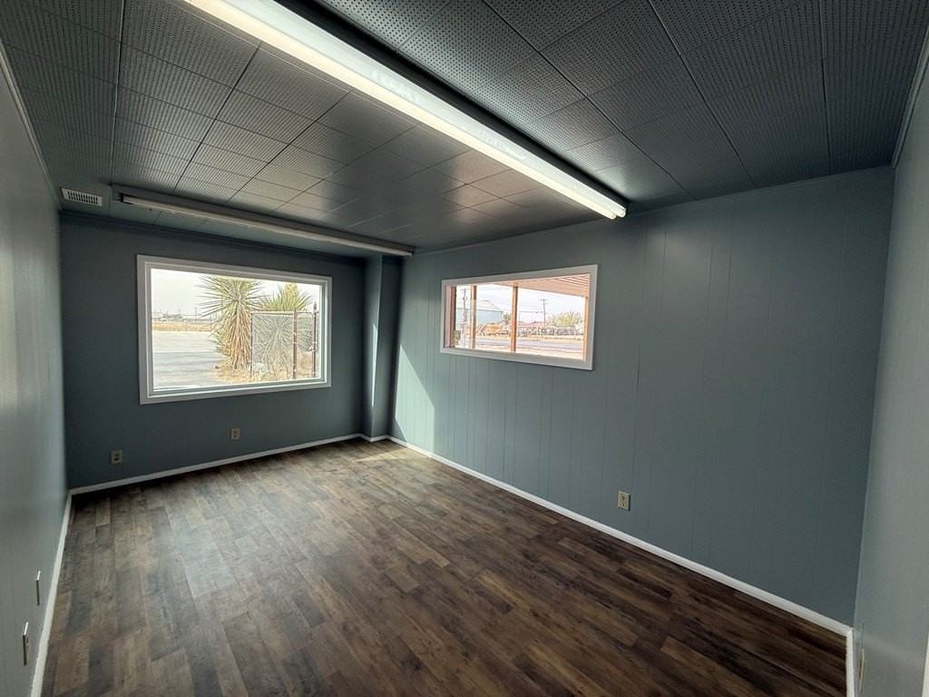 8320 N County Rd W - Photo 5 of 19