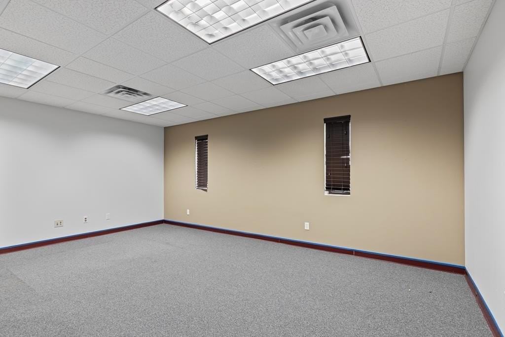 1128 S Grandview Ave - Photo 6 of 24