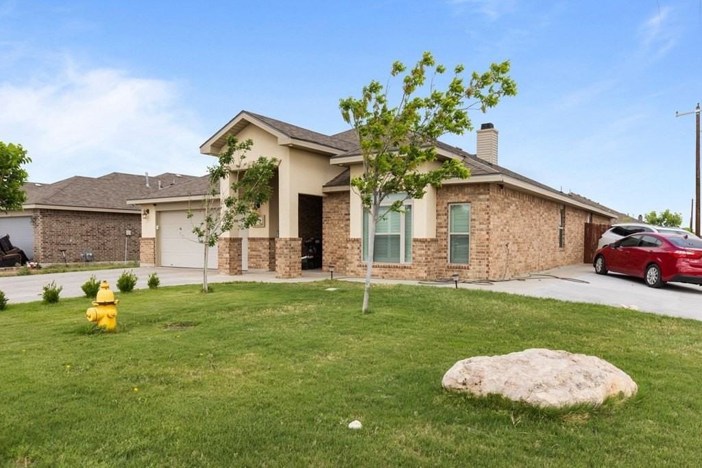 825 E 91st St - Photo 3 of 37